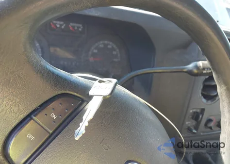 2009 Ford E-350 Super Duty Xl/Xlt from USA, damaged, VIN 1FBSS31L19DA38313